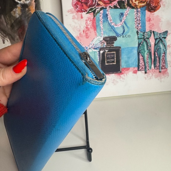 GUC Authentic Celine Zippy Wallet - Picture 3 of 9